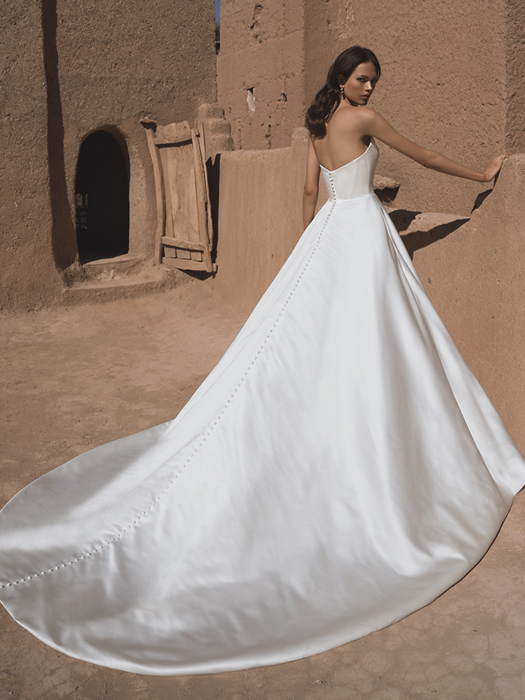 Blue By Enzoani Wedding Dress Tinsley