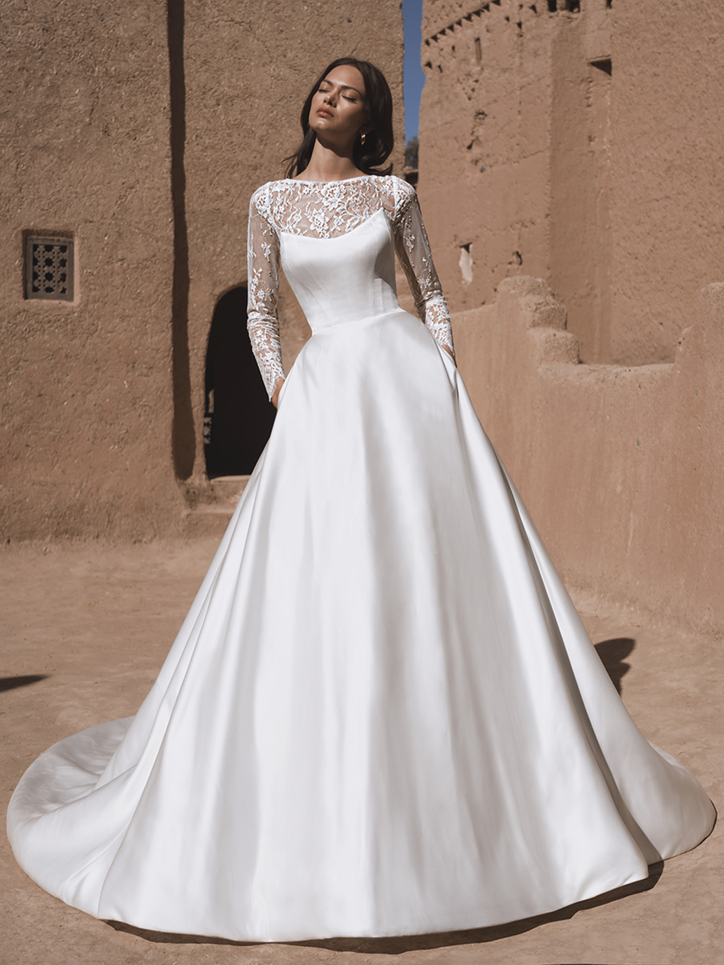 Blue By Enzoani Wedding Dress Tinsley